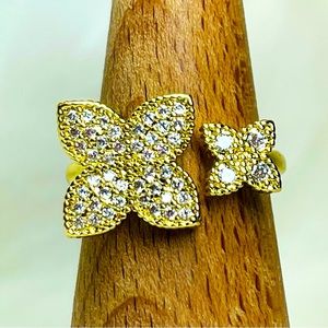 18k Yellow Gold Plated Cubic Zirconia Adjustable Ring. Best fit ring size 7